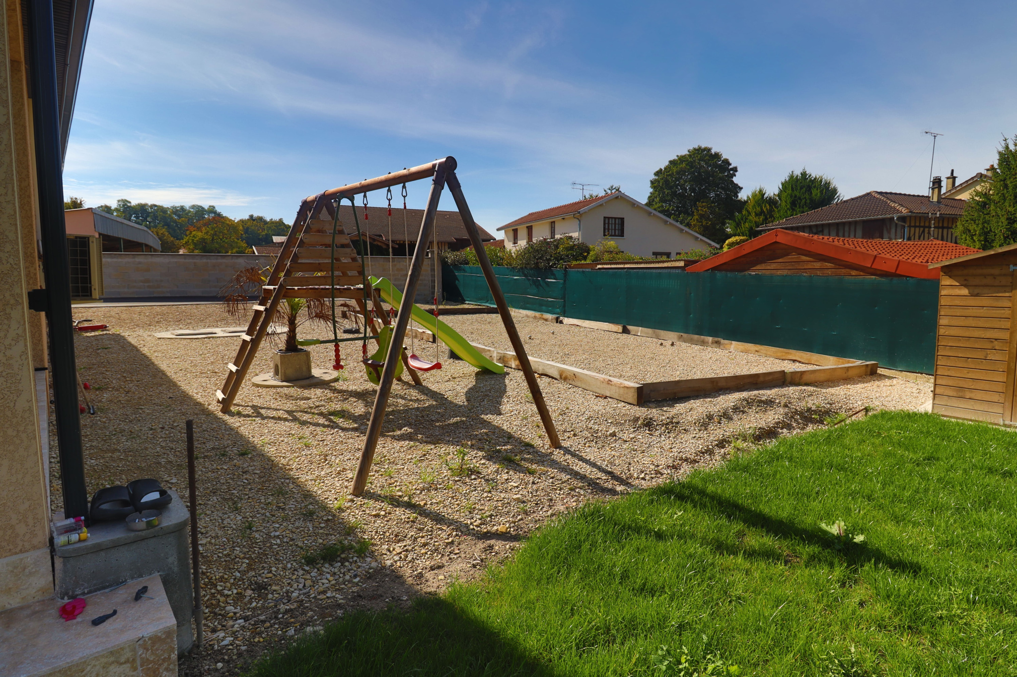Maison récente avec piscine de 138 m2 sur terrain 1117 m2 — photo 11
